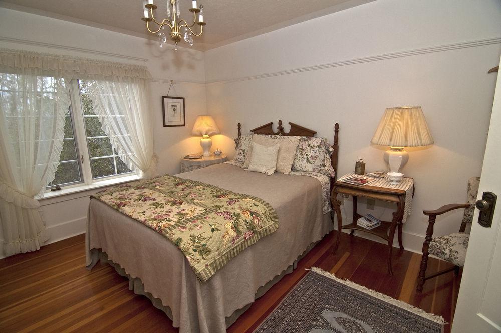 Sproule Heritage Bed & Breakfast Strathmore Esterno foto
