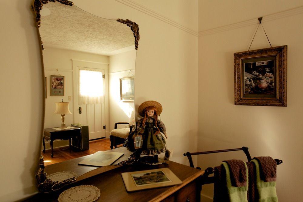 Sproule Heritage Bed & Breakfast Strathmore Esterno foto
