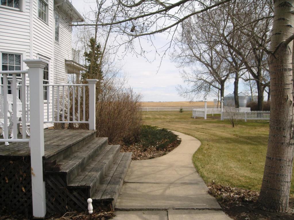 Sproule Heritage Bed & Breakfast Strathmore Esterno foto