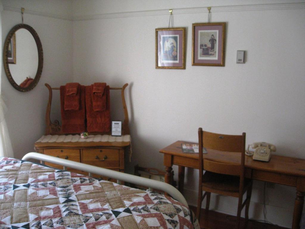 Sproule Heritage Bed & Breakfast Strathmore Esterno foto